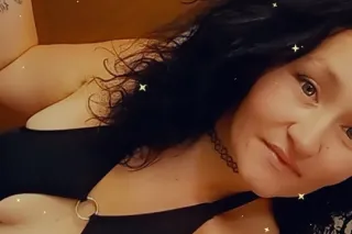 Slut 4 Hire - Image 6