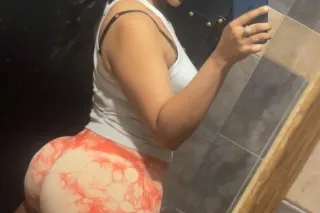 Sexy Upscale Latina - 28 - Image 2