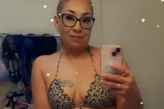 Thick Big Booty Latina - 28 - Image 1