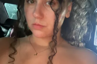 Green Eyes thicc thighs - 26 - Image 1