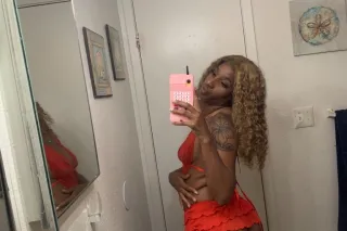 lets car date fun time in conv... - Image 1