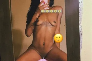 Massage W/ RIAH 👅 - 25 - Image 4