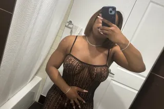 Cum fuck me in Poundtown 💦🍑🍆 - Image 5