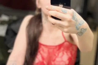 sexy and seductive - 21 - Image 1