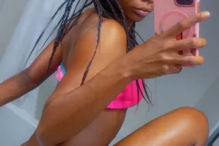 🍑 Soft And Fluffy. PETITE 🥥🍫5'... - Image 4