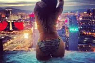 Hot & Juicy 💋 Ready to please ... - Image 1