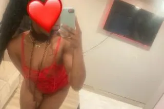 come enjoy ms. super soaker 😘😍 - Image 5