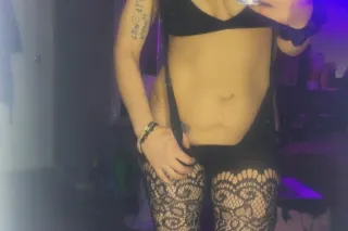 Sexxii Latina in the Mood to S... - Image 2