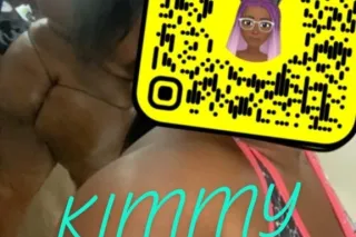 Two Girls - 25 - Image 3