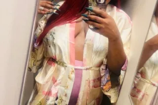 EARLY BIRD SPECIAL Royal treat... - Image 1