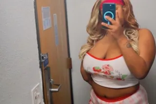 OUTCALLS 🤩🤩🤩 NOT YOUR AVERAGE ... - Image 3