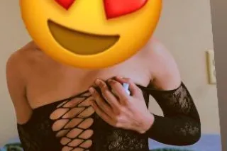 Ur Favv Tinyy Freakk Bck In To... - Image 3