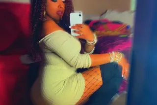 COME GET ME DADDY 😉 ⚠SPECIALS⚠... - Image 2