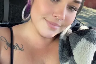 New in town, show me a good ti... - Image 3