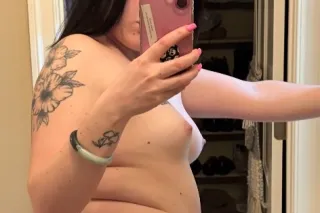 PU$$Y FACETIMES TONIGHT! CUM PLAY💦 - Image 9