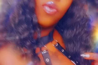 DEAL'S ALL NIGHT💦💦💦😍2💦💦 girl s... - Image 1