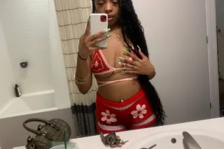 Weekend Special😍😍😍😍/outs only😘... - Image 2