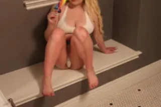 OUTCALL OR CAR DATE AVAILABLE🌺... - Image 1