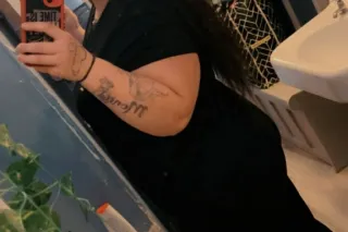 pretty thick white woman - Image 5