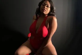 💕 thick asian fettish pleaser ... - Image 1