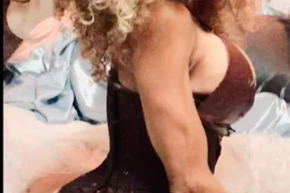 39 WAYS TO EAT YOUR BANANA....CUM 👁👁 MY MENU👅 - Image 9