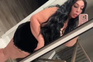 armenian thick BBW 🤤 💦 & ready ! huge booty - Image 11