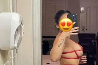 I’m ready to have that cock🍆🍑i... - Image 2