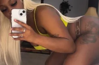 2 GIRLS SPECIALS tonight 💋 - 2... - Image 3