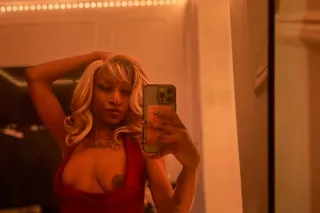 IN TOWN FOR THE WEEKEND Mistre... - Image 2