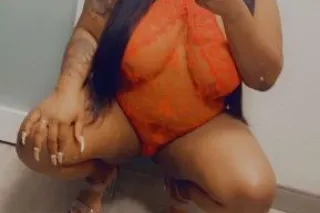 💦Qv special 💦 New Girl In Town... - Image 3