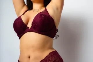 Jaw dropping 🤤 Classy but Spic... - Image 2