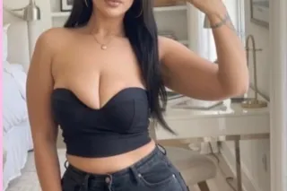 250 HR 💋💋 LATINA PARTY GIRL 🤩🤩... - Image 2