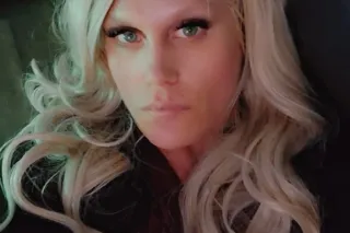 Blonde Barbie - Image 5