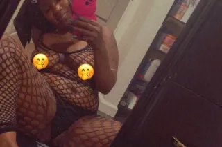 EBONY & HAWIIAN HEAD GODDESS 📲... - Image 4