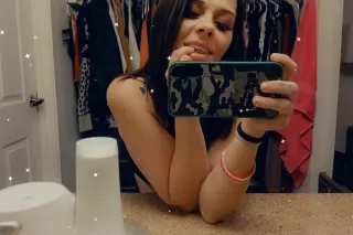 See what makes everyone stop scrolling😘🫦💕 - Image 10