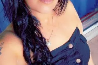 Italian Bombshell - Image 6