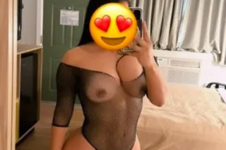 HELLO PRETTY GIRL 🤩IN THE AREA... - Image 2