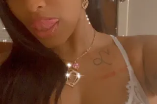 😍Beautiful Brown Goddess😍 5'5 ... - Image 2