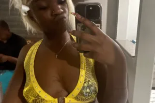 😻🍫💦✨ Outcalls And CARPLAY Avai... - Image 1