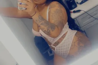 BACKSHOT QUEEN 🍑💦👑💰outcalls on... - Image 2