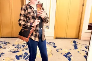 100 qv 200 hhr specials im up and ready for you to cum see me 😊 - Image 3