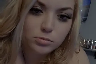 👣Sneak Away 💞Lets Play🍆💦 Avail... - Image 1