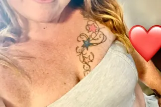 🥵😩holidays are soon, treat yourself baby😩🥵 - Image 5