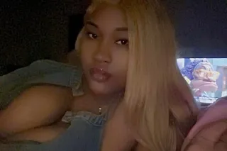 Available 😘 - 27 - Image 2