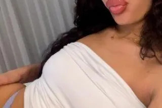 NEW IN TOWN 💢💢💢6ft Stallion💢 P... - Image 1