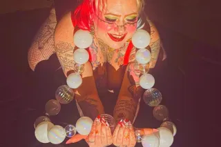 Xmas Eve! Get some XMAS loving 💋 I mostly only see regulars! I only see new clients upon verification and if the vibe is there. - Image 1