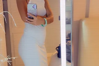 outcalls only rose donations!!... - Image 3