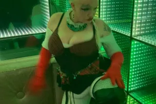 ELITE PAMPERING SERVICE•EXCLUSIVE ENTERTAINMENT EXPERIENCE - Image 4