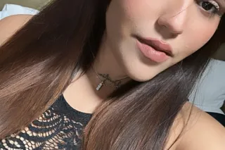 sexy latina 🫦🥵 - Image 5