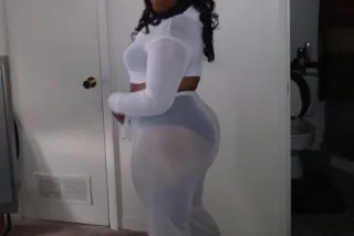 MAKE ME SQUIRT MONDAY - Image 3